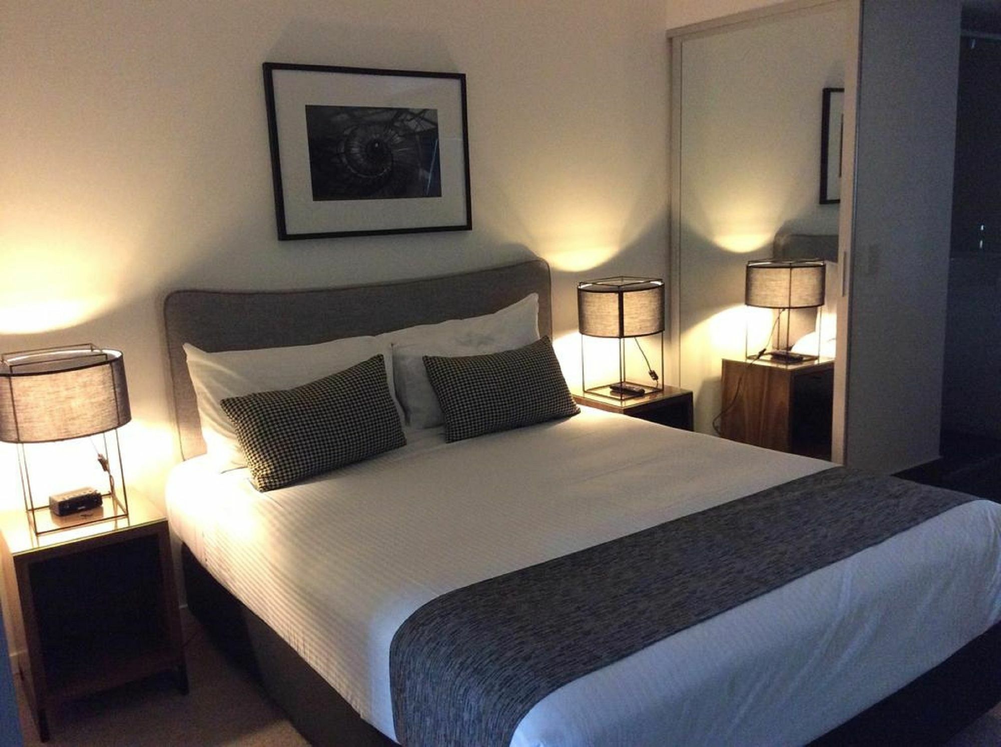 Morgan Suites Brisbane Zewnętrze zdjęcie